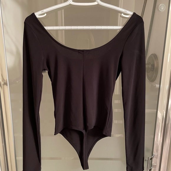 XS Black Bodysuit - Picture 3 of 3